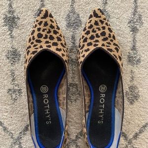 EUC Rothy’s Size 10 Leopard Points